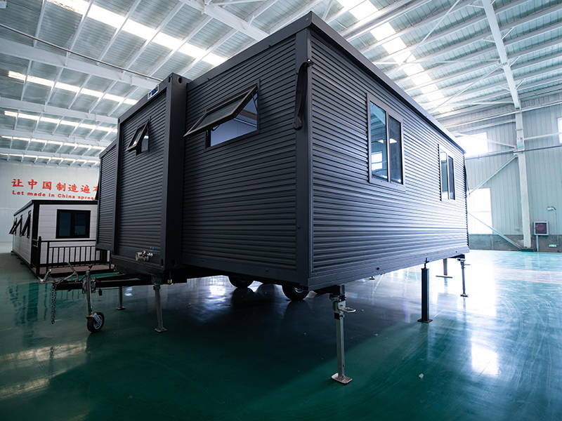 Trailer-mounted Double-wing Expandable House