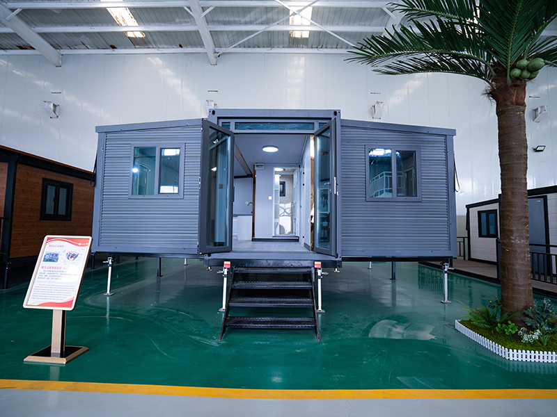 Trailer-mounted Double-wing Expandable House(Image2) Trailer-mounted Double-wing Expandable House(Image2)